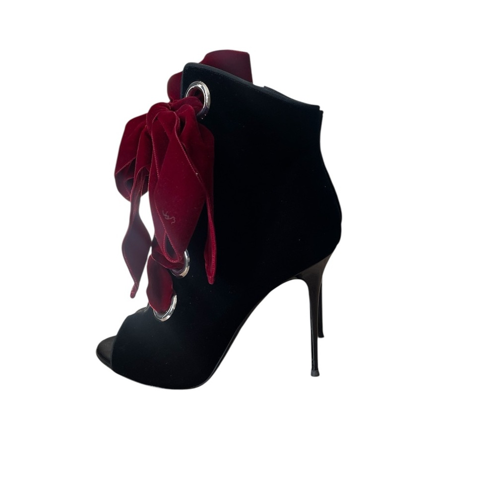 Giuseppe Zanotti Black Heels with Red Velvet Bows